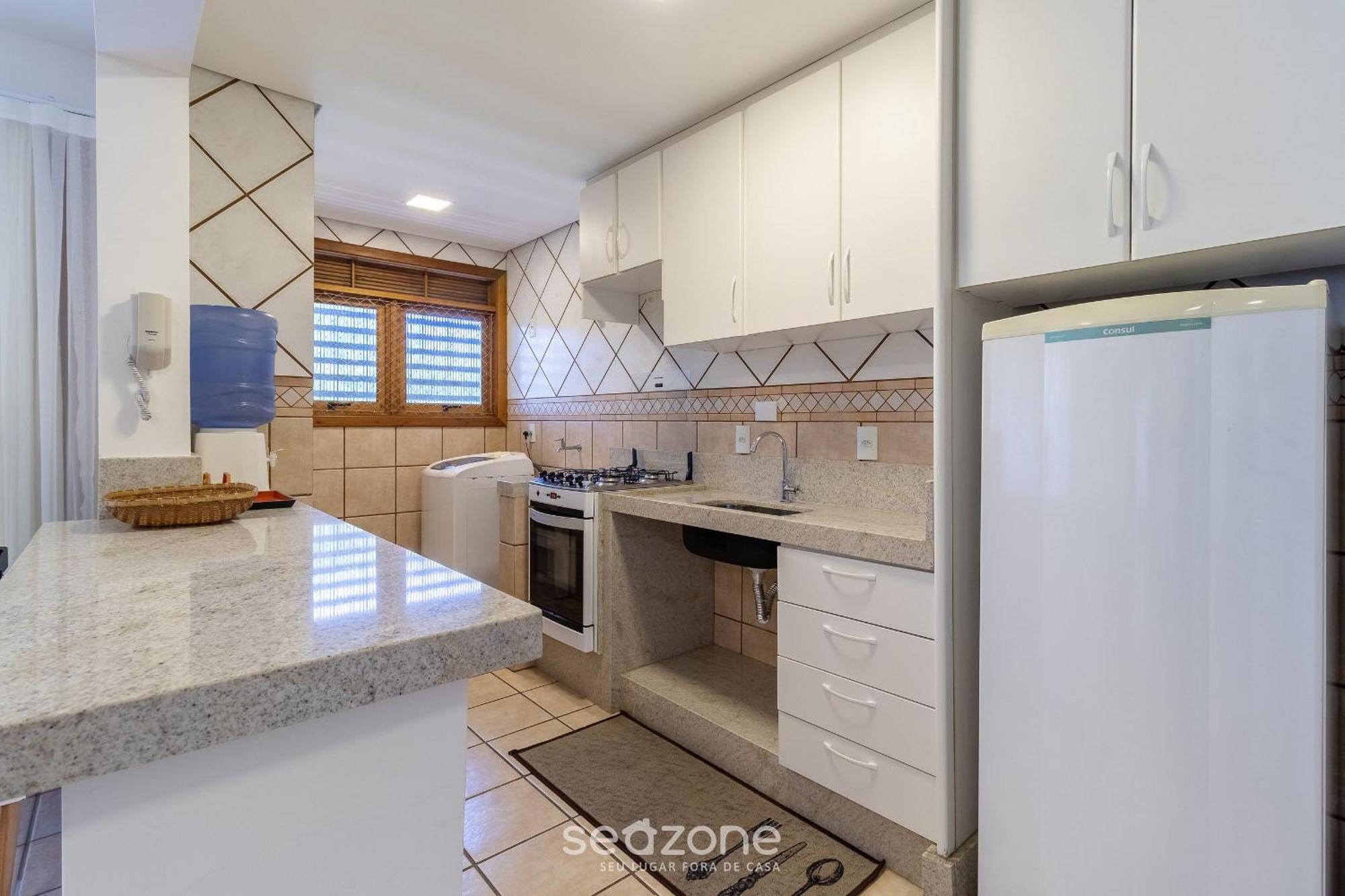 Apartamento Charme E Conforto A 450m Da Praia! Cmh0202 Florianópolis
